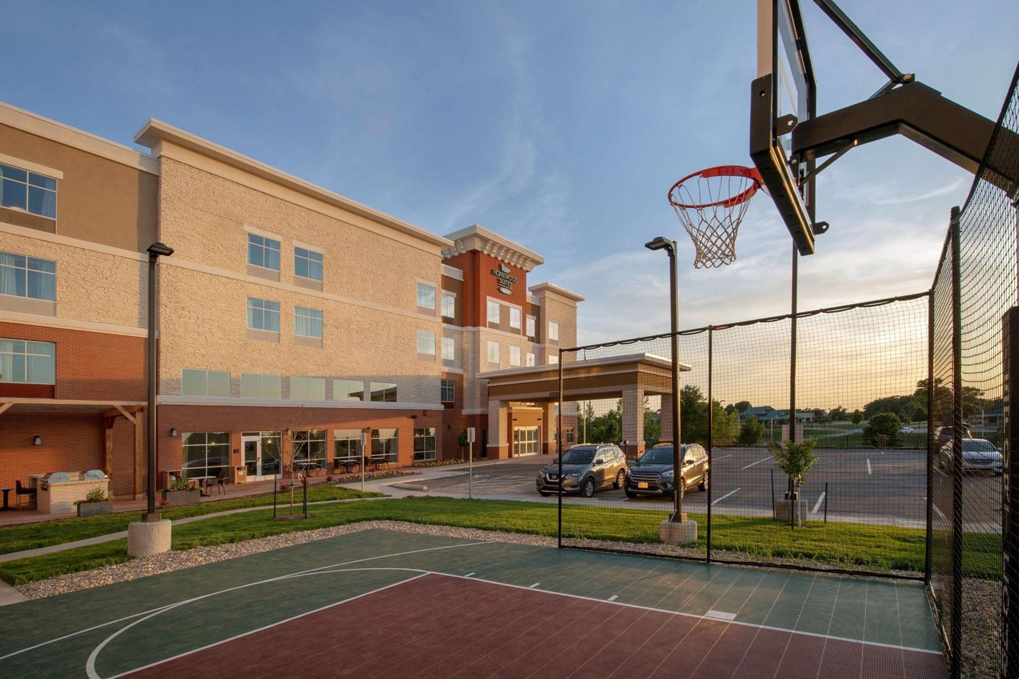 Homewood Suites By Hilton Kansas City Speedway Exterior foto